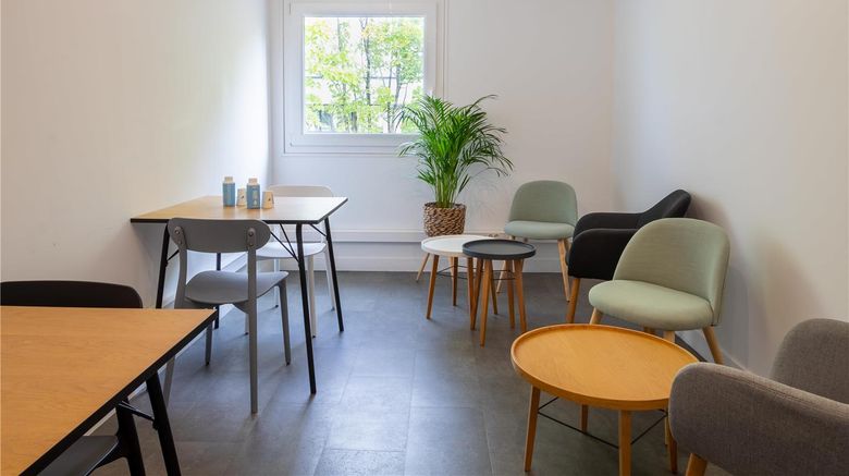 <b>Hotel Akena Nantes Orvault Meeting</b>. Images powered by <a href="https://iceportal.shijigroup.com/" title="IcePortal" target="_blank">IcePortal</a>.