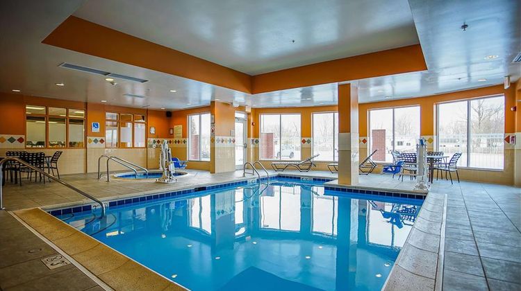 Wyndham Garden Kankakee Pool