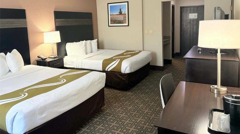 <b>AmericInn by Wyndham Holland Room</b>. Images powered by <a href="https://iceportal.shijigroup.com/" title="IcePortal" target="_blank">IcePortal</a>.