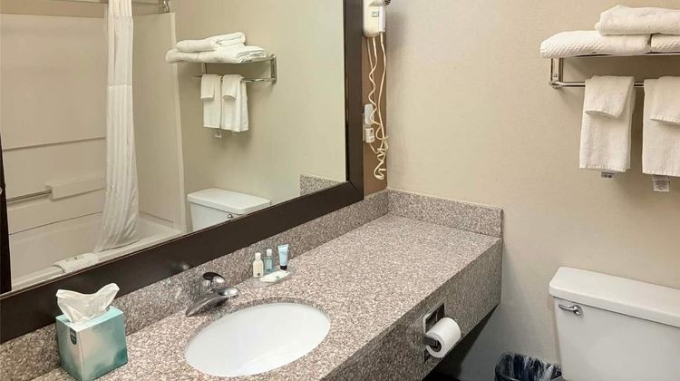 AmericInn by Wyndham Holland Room