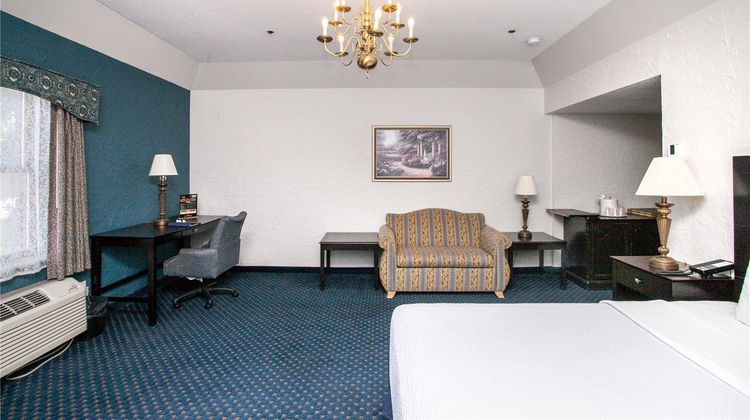 The Chateau Hotel & Conference Center Suite
