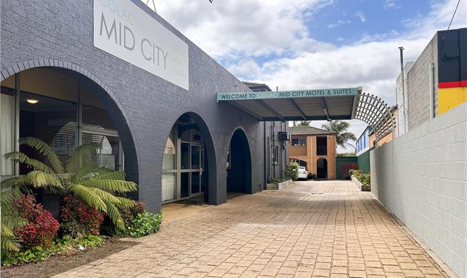 Colac Mid City Motel & Suites Exterior