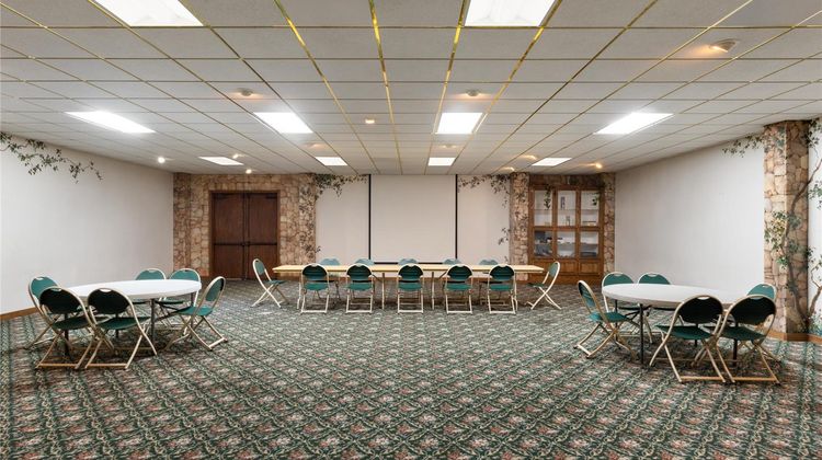 Red Lion Inn & Suites Lemoore Meeting