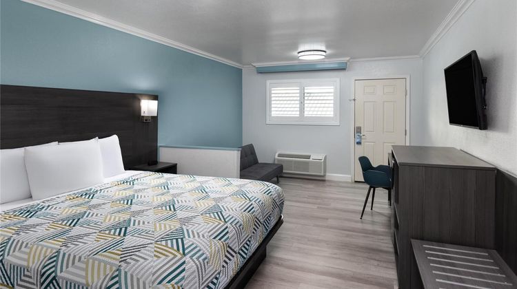 Red Lion Inn & Suites Lemoore Room