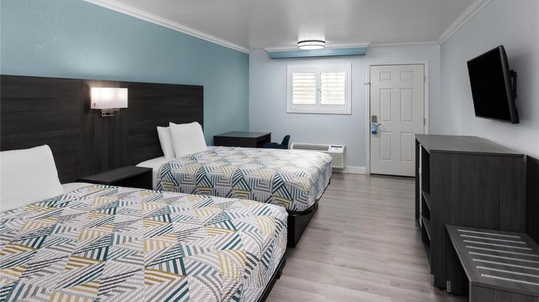 <b>Red Lion Inn & Suites Lemoore Room</b>. Images powered by <a href="https://iceportal.shijigroup.com/" title="IcePortal" target="_blank">IcePortal</a>.