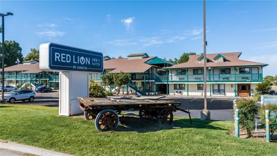 Red Lion Inn & Suites Lemoore