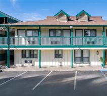 Red Lion Inn & Suites Lemoore Exterior