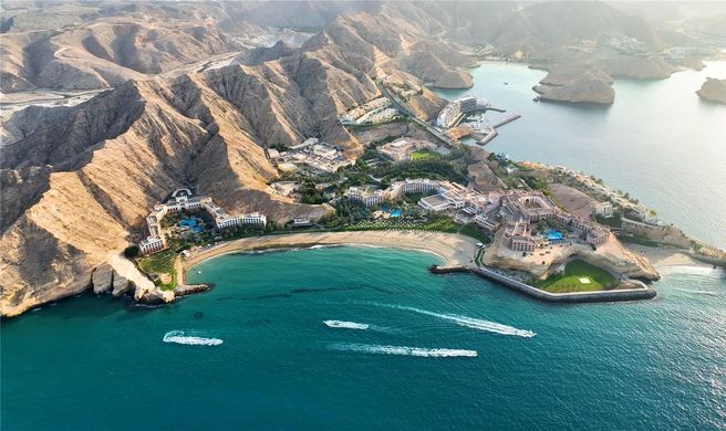 Hilton Muscat Al Bandar Exterior