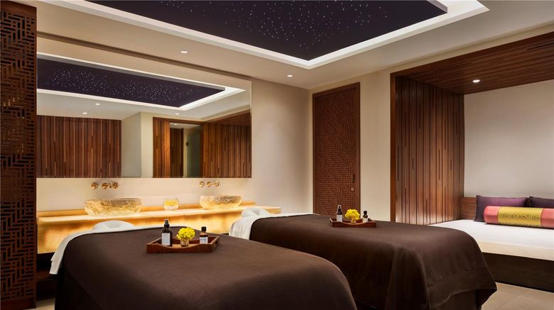 <b>Al Husn Hotel Muscat Spa</b>. Images powered by <a href="https://iceportal.shijigroup.com/" title="IcePortal" target="_blank">IcePortal</a>.