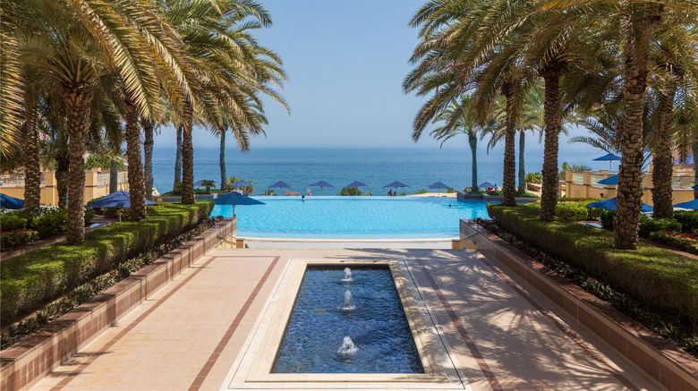 <b>Al Husn Hotel Muscat Pool</b>. Images powered by <a href="https://iceportal.shijigroup.com/" title="IcePortal" target="_blank">IcePortal</a>.