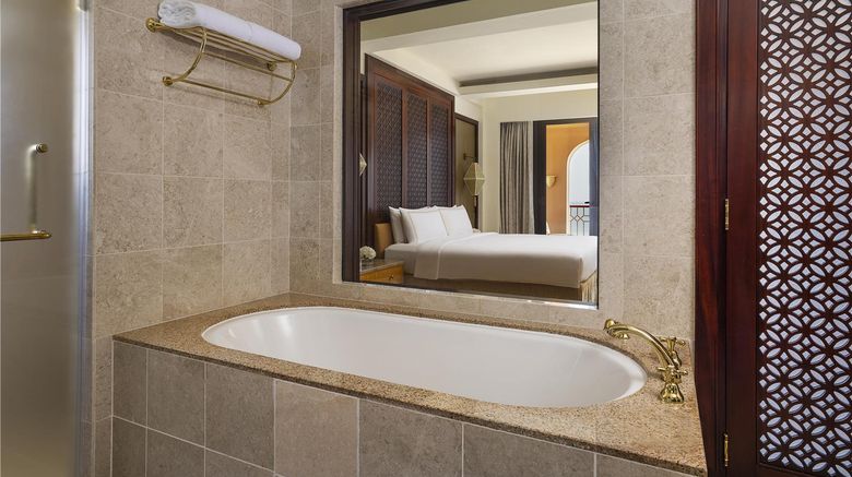 <b>Al Husn Hotel Muscat Room</b>. Images powered by <a href="https://iceportal.shijigroup.com/" title="IcePortal" target="_blank">IcePortal</a>.