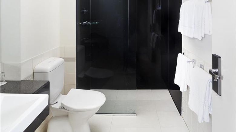 <b>Flagstaff Gardens Melbourne Room</b>. Images powered by <a href="https://iceportal.shijigroup.com/" title="IcePortal" target="_blank">IcePortal</a>.