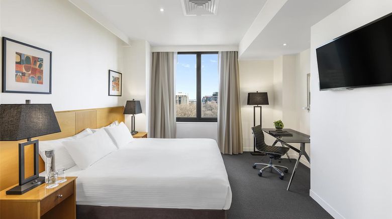 <b>Flagstaff Gardens Melbourne Room</b>. Images powered by <a href="https://iceportal.shijigroup.com/" title="IcePortal" target="_blank">IcePortal</a>.