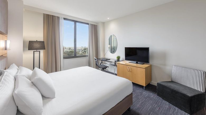 <b>Flagstaff Gardens Melbourne Room</b>. Images powered by <a href="https://iceportal.shijigroup.com/" title="IcePortal" target="_blank">IcePortal</a>.