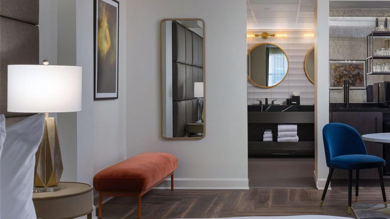 <b>Hotel Deco Room</b>. Images powered by <a href="https://iceportal.shijigroup.com/" title="IcePortal" target="_blank">IcePortal</a>.