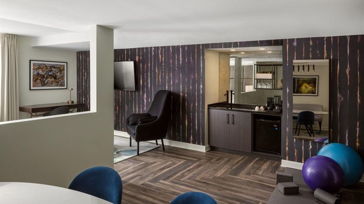 Hotel Deco Room