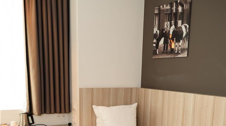 <b>C-Hotels Westwing Room</b>. Images powered by <a href="https://iceportal.shijigroup.com/" title="IcePortal" target="_blank">IcePortal</a>.