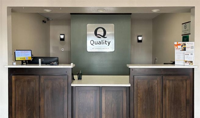 Quality Inn Neosho Lobby