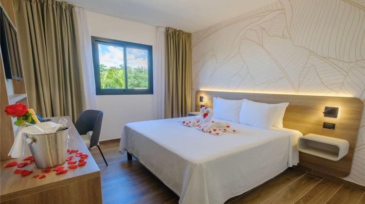 Coral Costa Caribe Resort, Spa, Casino Room