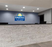 Days Inn by Wyndham McDonough Hotel Lobby