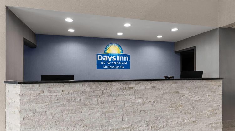 Days Inn by Wyndham McDonough Hotel Lobby