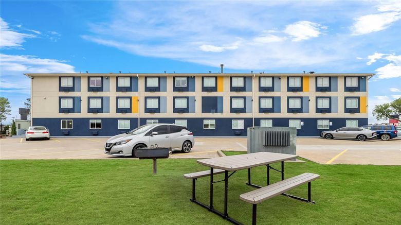 <b>Quality Inn Ponca City Exterior</b>. Images powered by <a href="https://iceportal.shijigroup.com/" title="IcePortal" target="_blank">IcePortal</a>.