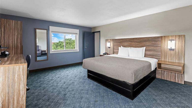 <b>Quality Inn Ponca City Suite</b>. Images powered by <a href="https://iceportal.shijigroup.com/" title="IcePortal" target="_blank">IcePortal</a>.