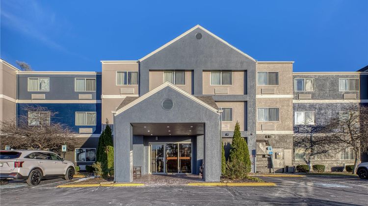 SureStay by Best Western Mount Pleasant Exterior