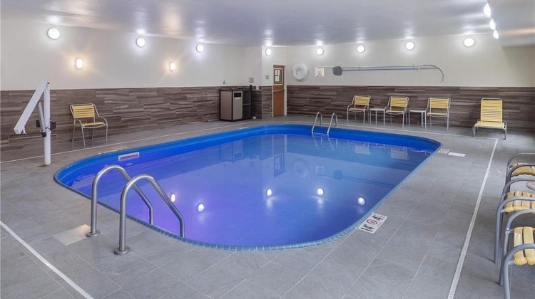 SureStay by Best Western Mount Pleasant Pool