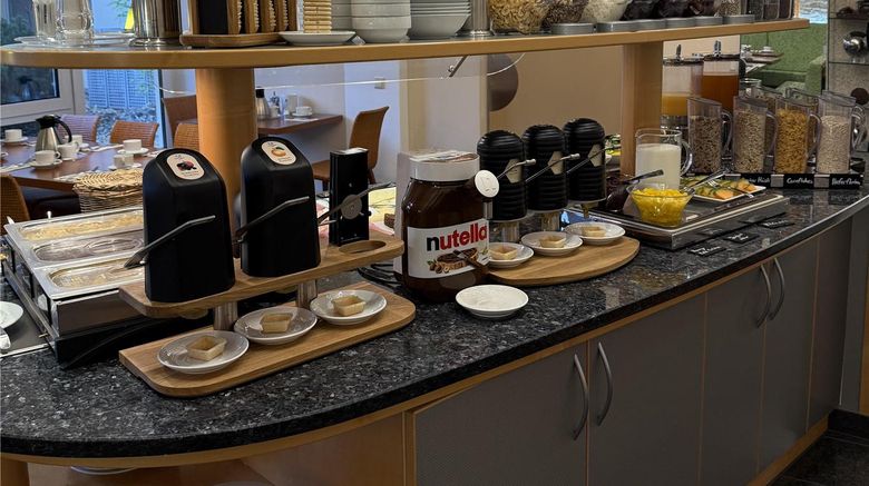 <b>Residenzhotel Stuttgart Airport, Sure Ho Restaurant</b>. Images powered by <a href="https://iceportal.shijigroup.com/" title="IcePortal" target="_blank">IcePortal</a>.