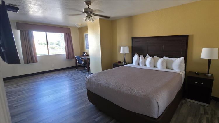 SureStay by Best Western Mesa Downtown Room