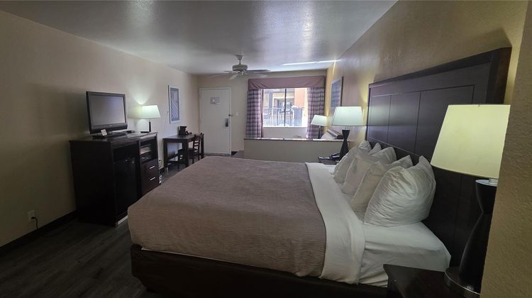 SureStay by Best Western Mesa Downtown Room