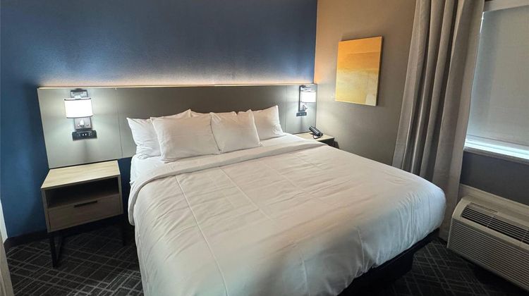 Comfort Inn & Suites Memphis Germantown Suite