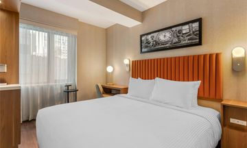 Cambria Hotel New York Times Square