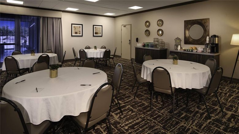 <b>Hawthorn Extended Stay by Wyndham Meeting</b>. Images powered by <a href="https://iceportal.shijigroup.com/" title="IcePortal" target="_blank">IcePortal</a>.