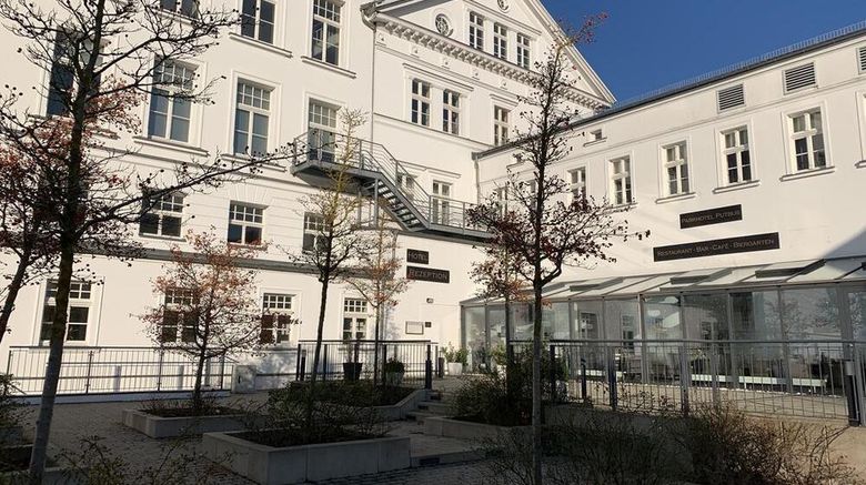Parkhotel Putbus Superior Exterior. Images powered by <a href="https://iceportal.shijigroup.com" target="_blank" rel="noopener">Ice Portal</a>.