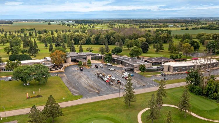 Fox Hills Golf Resort & Conf Center Exterior