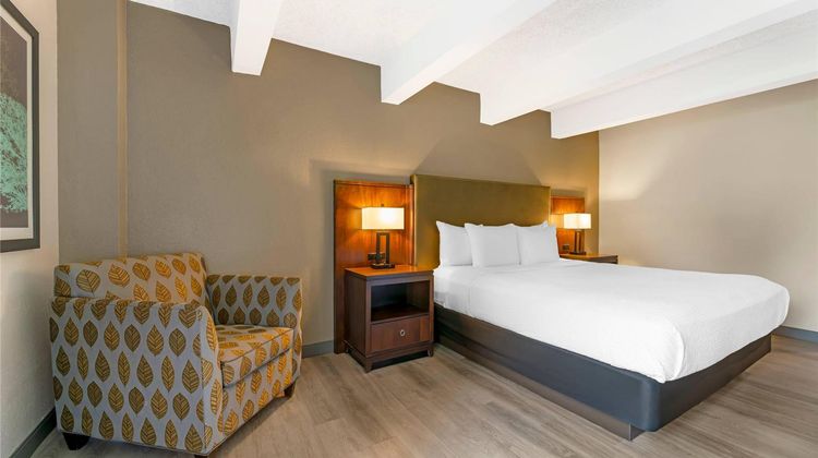 Fox Hills Golf Resort & Conf Center Suite