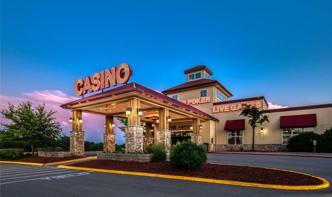 Lakeside Hotel & Casino Exterior