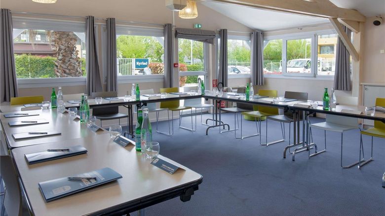 <b>Ibis Styles Aubagne Gemenos Meeting</b>. Images powered by <a href="https://iceportal.shijigroup.com/" title="IcePortal" target="_blank">IcePortal</a>.
