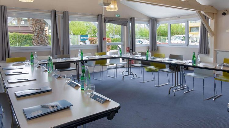 Ibis Styles Aubagne Gemenos Meeting