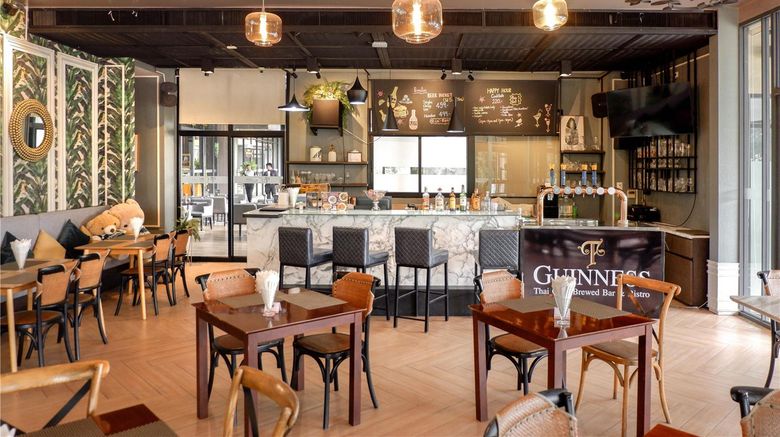 <b>Siamese Hotel Pattaya, BW Signature Coll Restaurant</b>. Images powered by <a href="https://iceportal.shijigroup.com/" title="IcePortal" target="_blank">IcePortal</a>.