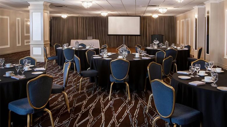 <b>Fantasyland Hotel Meeting</b>. Images powered by <a href="https://iceportal.shijigroup.com/" title="IcePortal" target="_blank">IcePortal</a>.