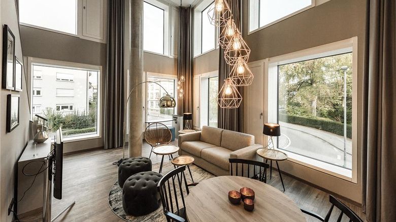 <b>HARBR Hotel Konstanz Suite</b>. Images powered by <a href="https://iceportal.shijigroup.com/" title="IcePortal" target="_blank">IcePortal</a>.