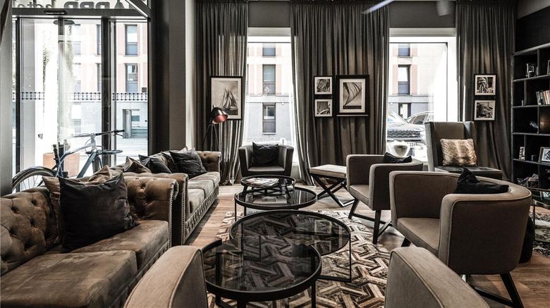 <b>HARBR Hotel Konstanz Lobby</b>. Images powered by <a href="https://iceportal.shijigroup.com/" title="IcePortal" target="_blank">IcePortal</a>.