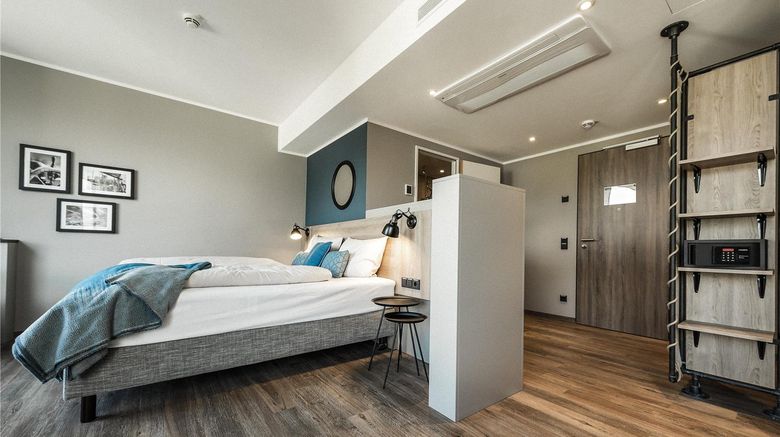 <b>HARBR Hotel Konstanz Room</b>. Images powered by <a href="https://iceportal.shijigroup.com/" title="IcePortal" target="_blank">IcePortal</a>.