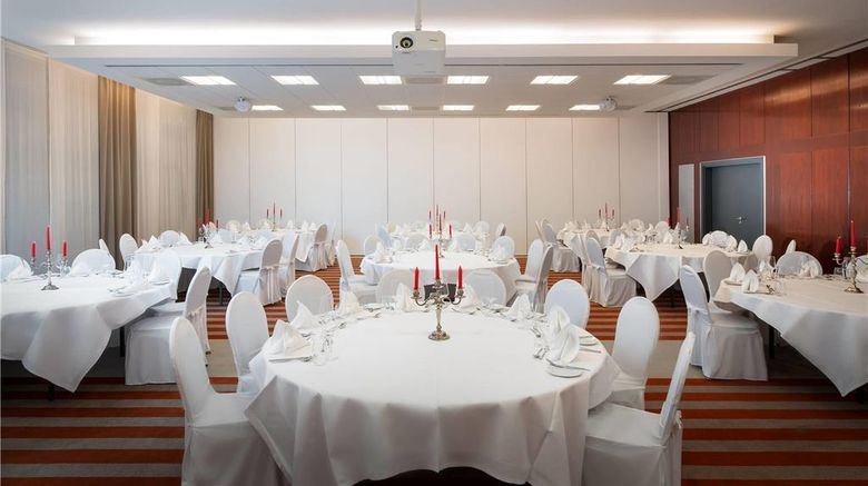 <b>elaya Hotel Stuttgart Ludwigsburg Meeting</b>. Images powered by <a href="https://iceportal.shijigroup.com/" title="IcePortal" target="_blank">IcePortal</a>.