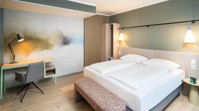 <b>elaya Hotel Stuttgart Ludwigsburg Suite</b>. Images powered by <a href="https://iceportal.shijigroup.com/" title="IcePortal" target="_blank">IcePortal</a>.