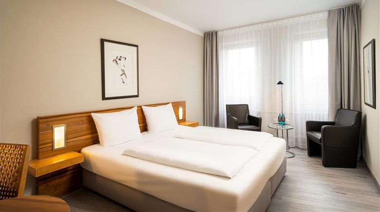<b>elaya Hotel Hannover City Room</b>. Images powered by <a href="https://iceportal.shijigroup.com/" title="IcePortal" target="_blank">IcePortal</a>.