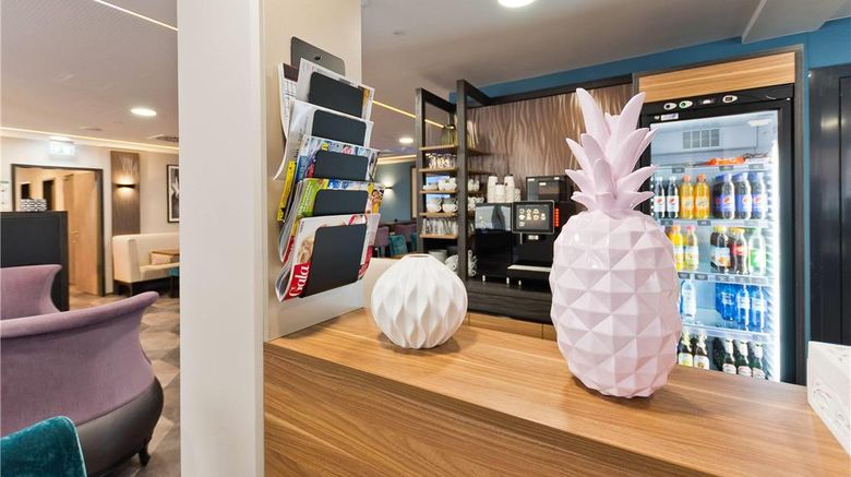 <b>elaya Hotel Munich City Restaurant</b>. Images powered by <a href="https://iceportal.shijigroup.com/" title="IcePortal" target="_blank">IcePortal</a>.